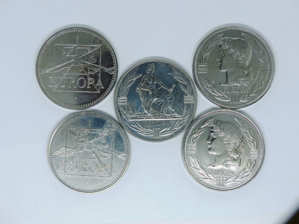 Lot de 5 Médailles Cupronickel. ECU. Europa. 1980. 1987.1992. 1995. 150 grammes – Image 2