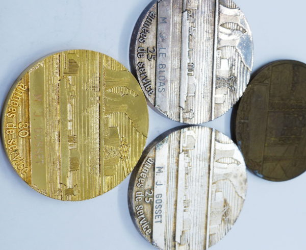 Lot de 4 Médailles Bronze Argenté & Doré. EDF GDF – Image 4