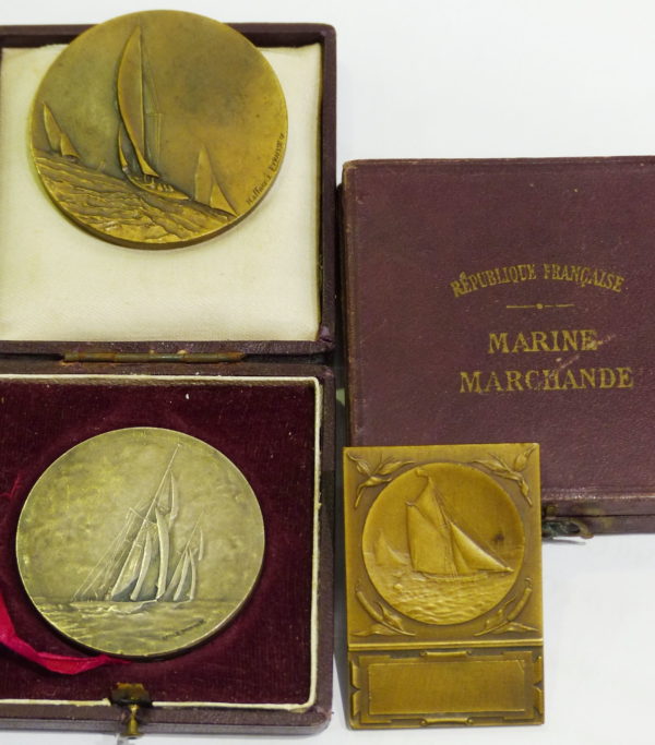 Lot de 3 Médailles Bronze. Ile d'Arz. Régates Nautisme. Ministere Marine Marchande