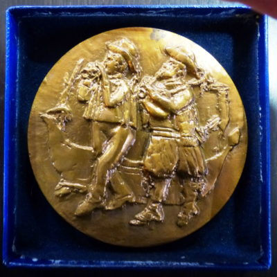 BRONZE. 185 grammes. BRETAGNE. Sonneurs & Danse Bretonne en Costume Breton – Image 6