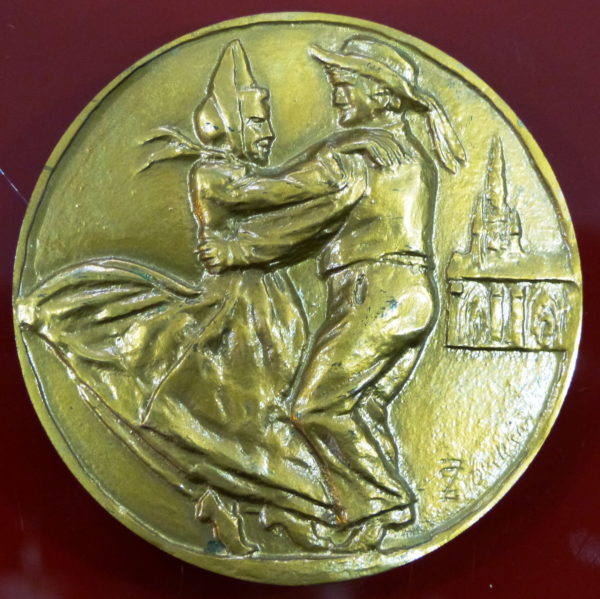 BRONZE. 185 grammes. BRETAGNE. Sonneurs & Danse Bretonne en Costume Breton – Image 4