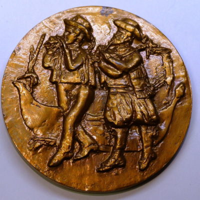 BRONZE. 185 grammes. BRETAGNE. Sonneurs & Danse Bretonne en Costume Breton – Image 2