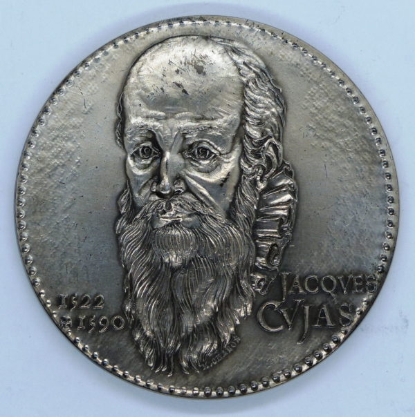 ARGENT 1°titre. 135 grammes. Jacques CUJAS. NOTARIAT FRANCAIS. Caisse des Dépots