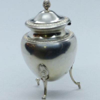 Encrier et son plateau. ARGENT MASSIF. 235,2 grammes. XIX°. Poinçon MINERVE. H&G – Image 6