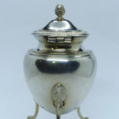 Encrier et son plateau. ARGENT MASSIF. 235,2 grammes. XIX°. Poinçon MINERVE. H&G – Image 7