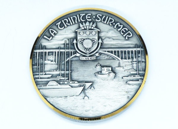 Médaille BRONZE. LA TRINITE SUR MER. J.Balme. Deh hag atao. Catamaran – Image 6