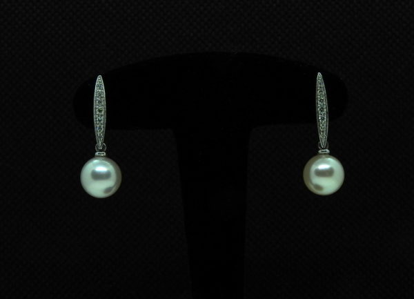 GELLNER. Boucles d'oreilles OR BLANC 750°/°°. 4,8 gr. 2 PERLES &14 Diamants – Image 10