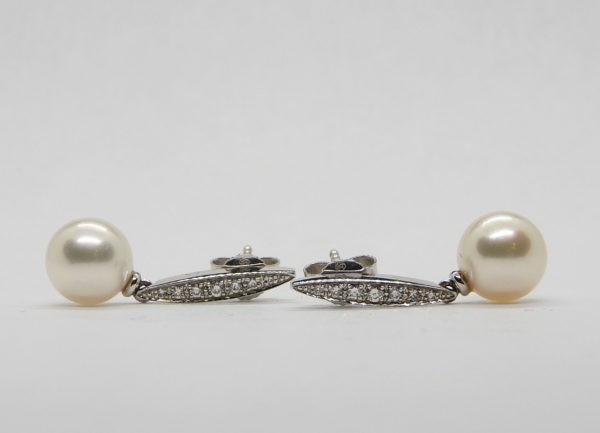 GELLNER. Boucles d'oreilles OR BLANC 750°/°°. 4,8 gr. 2 PERLES &14 Diamants – Image 7