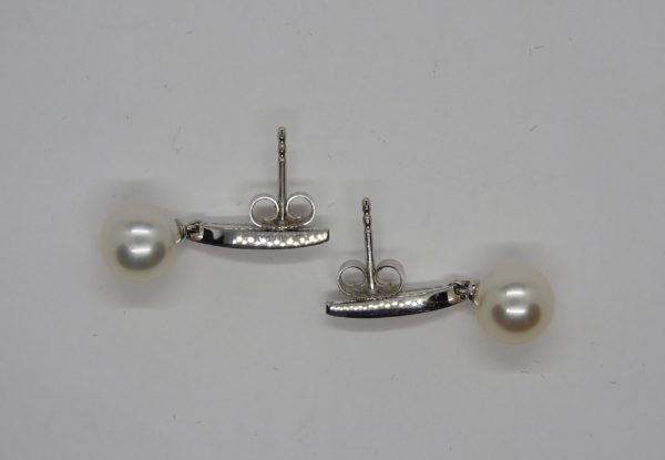 GELLNER. Boucles d'oreilles OR BLANC 750°/°°. 4,8 gr. 2 PERLES &14 Diamants – Image 3
