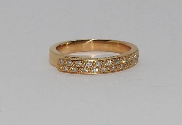 Bague "GUY LAROCHE" 24 Diamants "tailles modernes". OR Jaune 750°/°°. 4,6 gr – Image 3