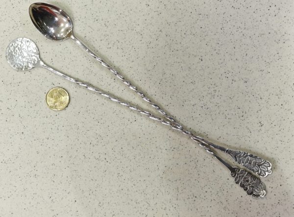 Service à chocolat. Rare paire de TOUILLEURS Argent Massif 925°/°° 63,3 g. 276 mm