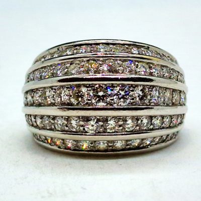 Bague OR BLANC 750°/°° 18 Carats. 10,3 gr. 77 Diamants. Bijou "haute couture" – Image 4