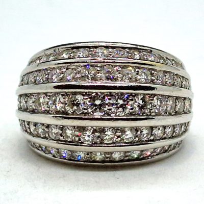 Bague OR BLANC 750°/°° 18 Carats. 10,3 gr. 77 Diamants. Bijou "haute couture" – Image 3