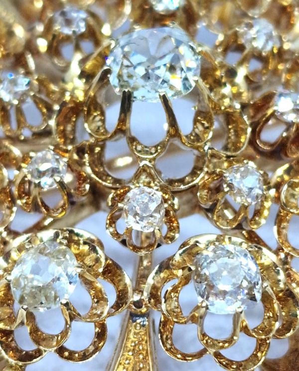 Broche Or Jaune 750°/°°  18 Carats 20,2 gr 17 DIAMANTS. – Image 6