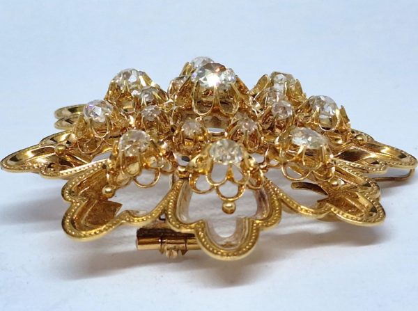 Broche Or Jaune 750°/°°  18 Carats 20,2 gr 17 DIAMANTS. – Image 3