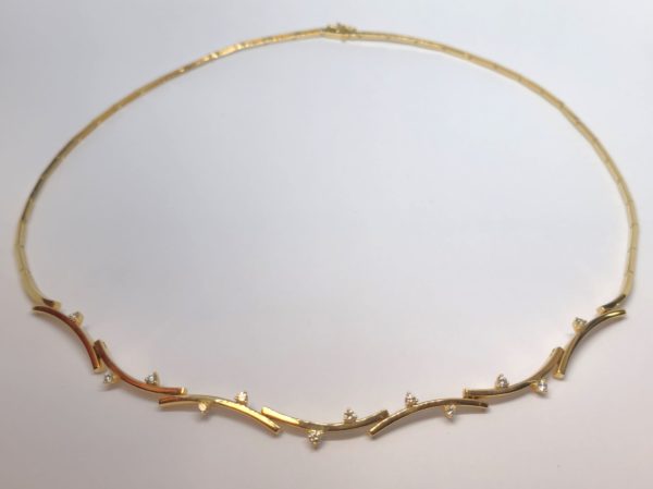 Collier Or Jaune 750°/°°  18 Carats. 15,7 gr. 12 DIAMANTS – Image 3