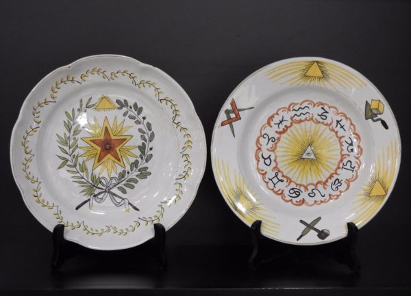 Franc-Maonnerie-Ancienne-Assiette-FaienceGEsotrisme-Symboles-Maonniques-273196192993-8