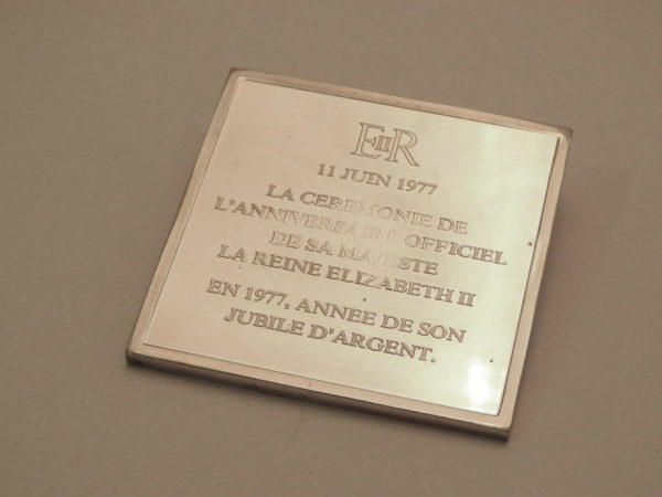 Medaille-ARGENT-118gr-Silver-Jubilee-Queen-Elisabeth-II-1977-Reine-a-CHEVAL-283569356233-10