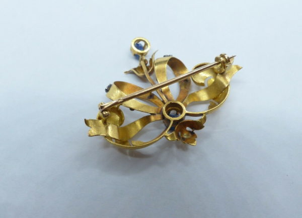 BROCHE-OR-JAUNE-750-2-Saphirs-Taille-ancienne-64gr-Tete-daigle-1900-283667728594-11