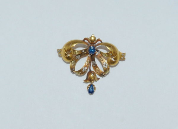 BROCHE-OR-JAUNE-750-2-Saphirs-Taille-ancienne-64gr-Tete-daigle-1900-283667728594-4