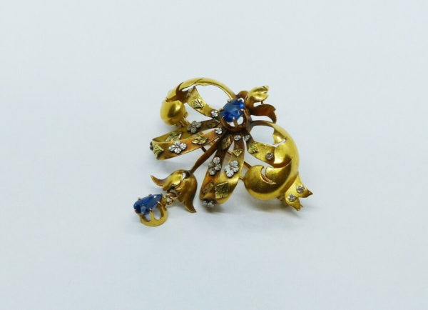 BROCHE-OR-JAUNE-750-2-Saphirs-Taille-ancienne-64gr-Tete-daigle-1900-283667728594-5
