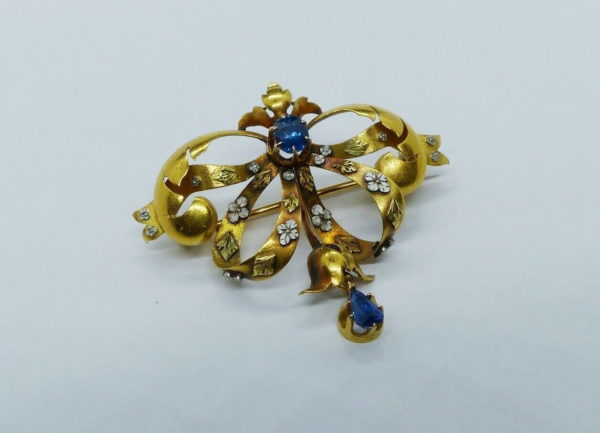 BROCHE-OR-JAUNE-750-2-Saphirs-Taille-ancienne-64gr-Tete-daigle-1900-283667728594-9