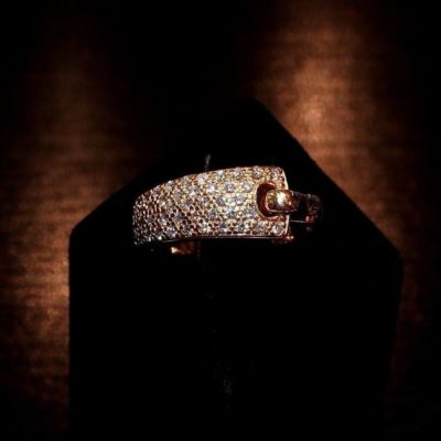 BAGUE GUY LAROCHE. OR Jaune 750°/°°. 40 Diamants. Poinçon au Hibou. 5,2gr. 18car – Image 13