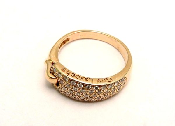 BAGUE GUY LAROCHE. OR Jaune 750°/°°. 40 Diamants. Poinçon au Hibou. 5,2gr. 18car – Image 4