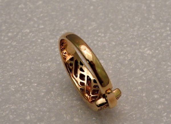 BAGUE GUY LAROCHE. OR Jaune 750°/°°. 40 Diamants. Poinçon au Hibou. 5,2gr. 18car – Image 8