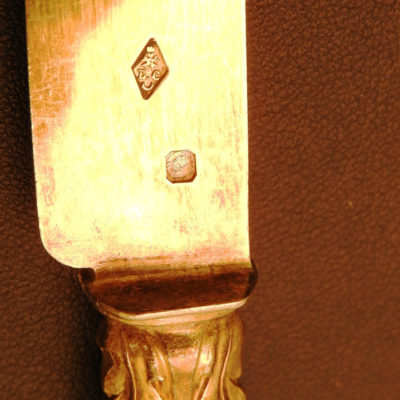 12 Couteaux. Lames Vermeil & manches Nacre. XIX°.Argenterie, Maitre Orfèvre: E.C – Image 8