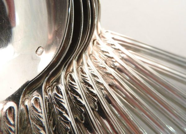 12 Couverts + 6 Fourchettes: Ménagère 30 pièces. ARGENT: 2,477 Kg. Minerve XIX° – Image 9