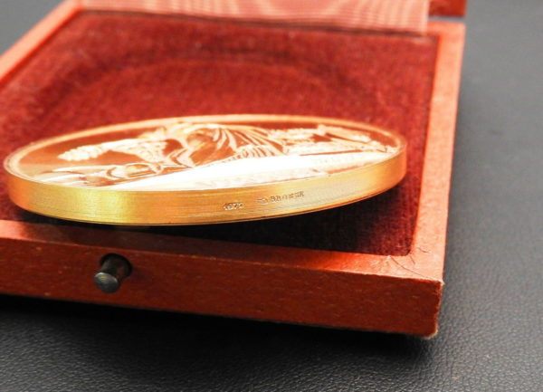 Médaille BRONZE. 68,7gr. Médaille de Vermeil des ARTS MECANIQUE 1973. Gr TIOLIER – Image 8